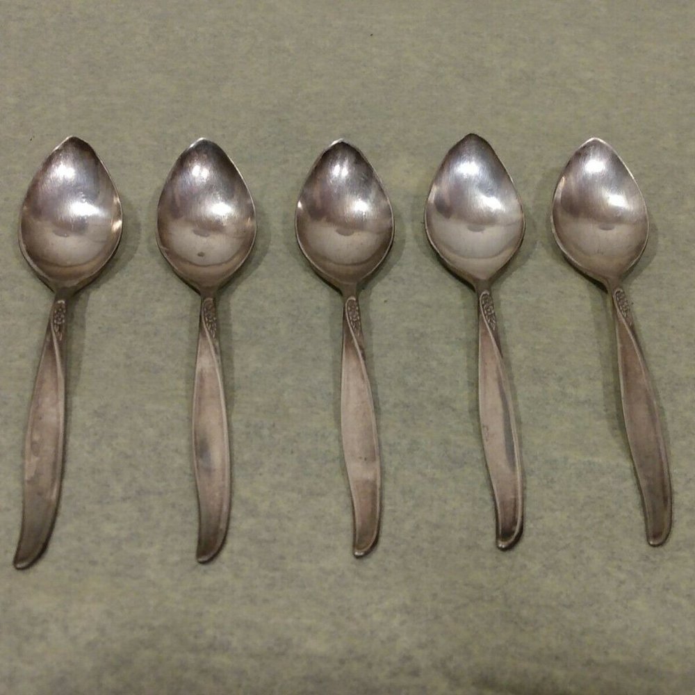 5 Vintage ONEIDA COMMUNITY silver plated expresso fruit Spoons 4.5" Long